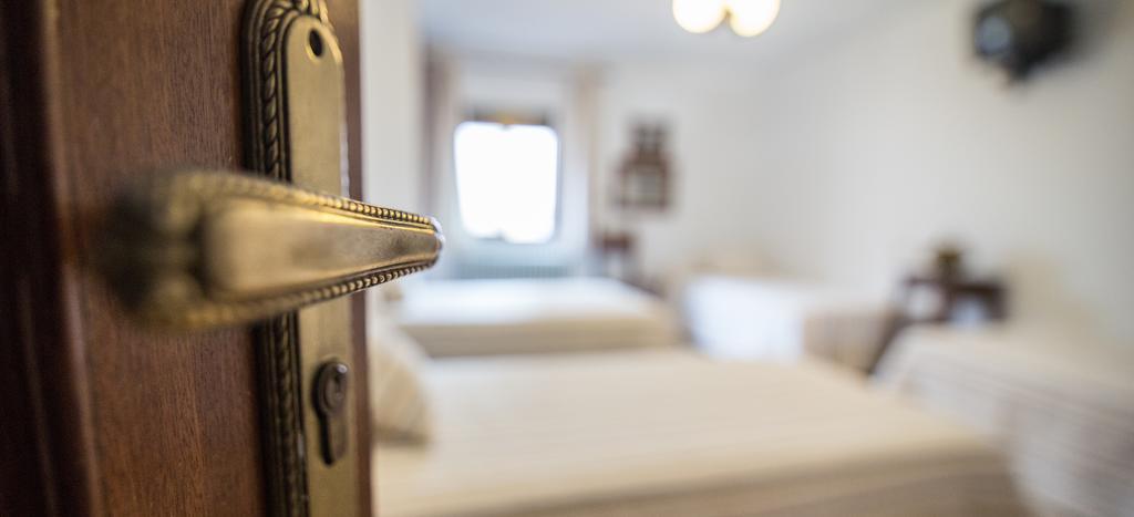 Hostal Alba Taruta Guadalupe  Zimmer foto